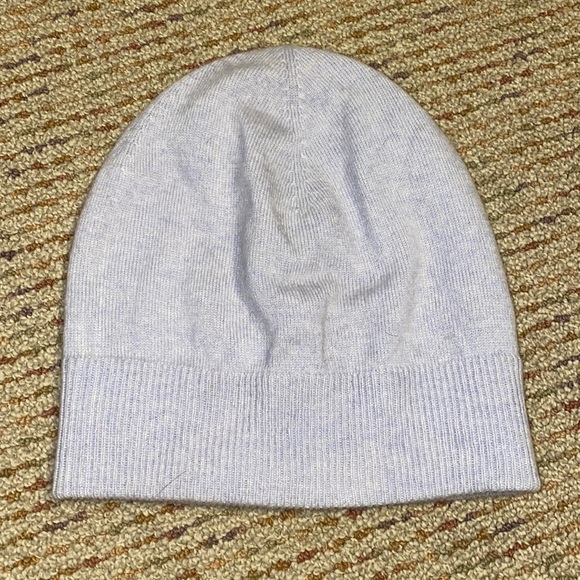 Duffy Accessories - Duffy Cashmere beanie NWOT